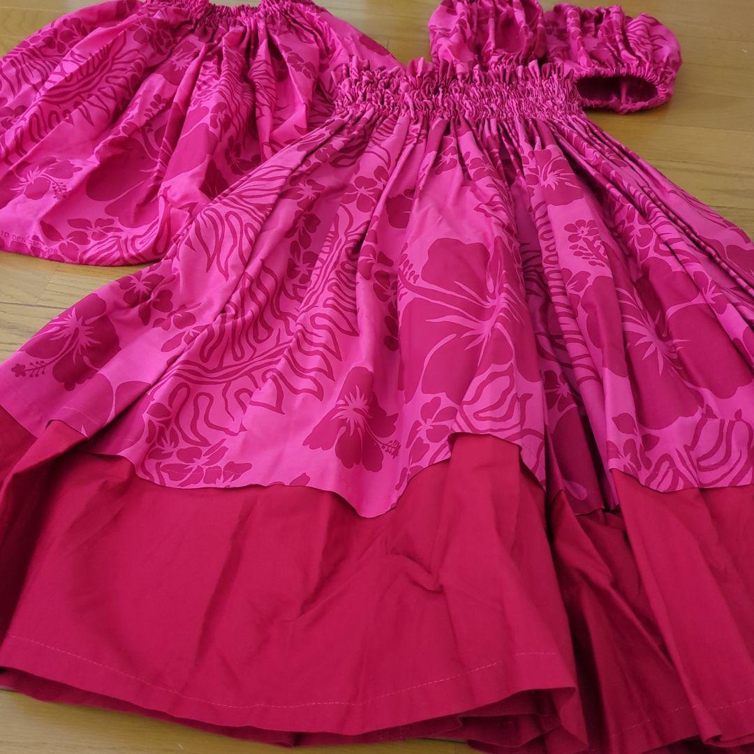 ハワイアンフラダンスリバーシブル赤ピンクハイビスカス柄トップススカート4点セット