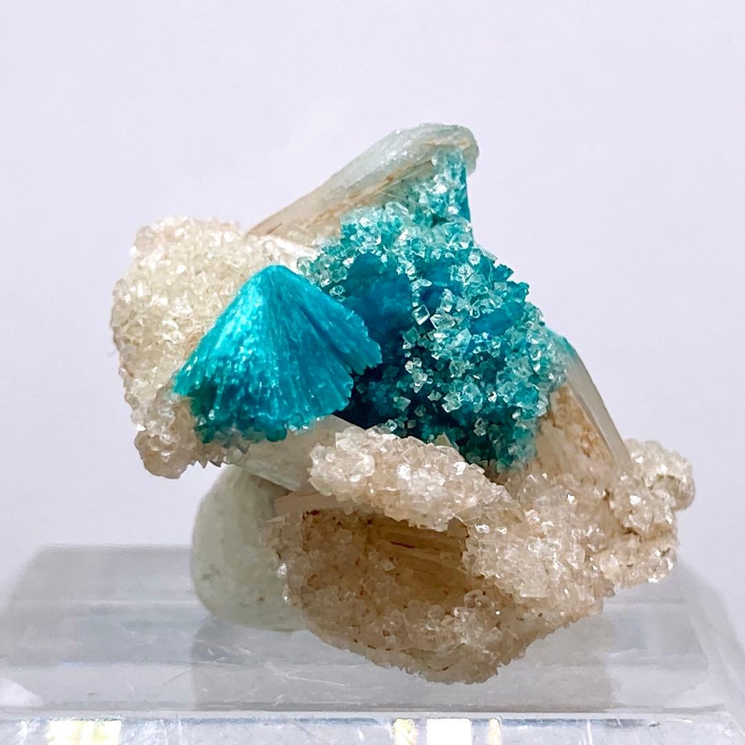 じ*ん様 カバンサイト　スティルバイト　原石　鉱物標本　天然石　489