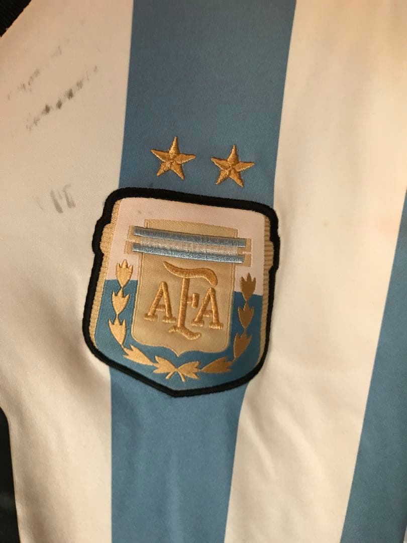 adidasアルゼンチン代表「10」リオネル・メッシ 半袖 4XO ユニフォーム