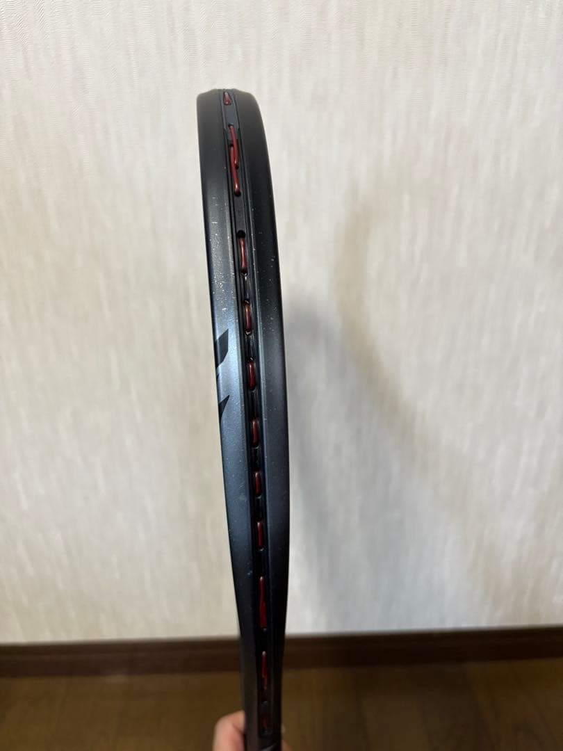 YONEX ヨネックス　VOLTRAGE￼8V ボルトレイジ8V