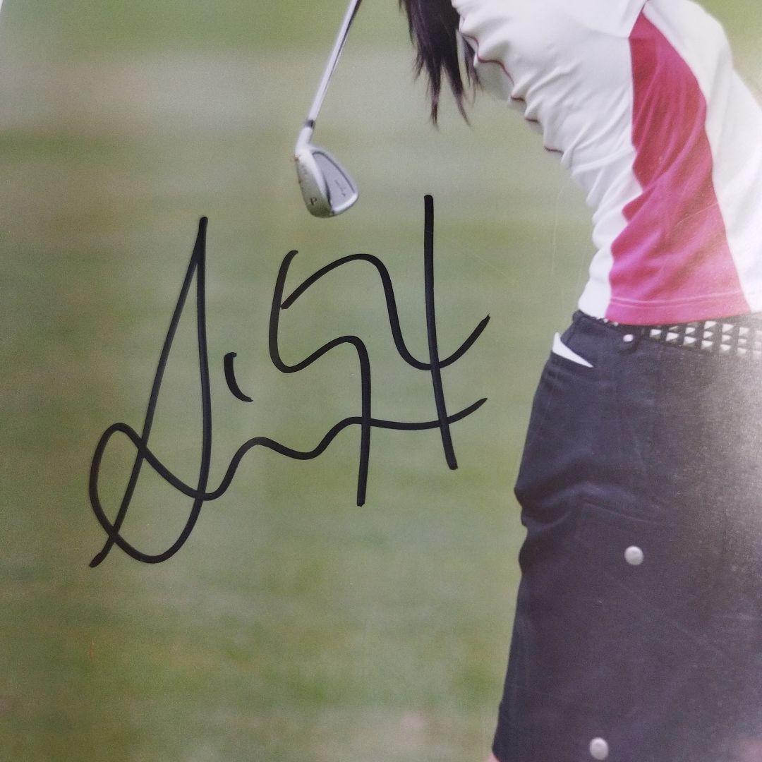 女子プロゴルフ　宮里藍　直筆サイン入り　8x10 フォト　証明書付