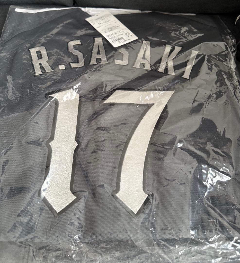 千葉ロッテマリーンズ　ユニフォーム　佐々木朗希　ネオクラシックエディション