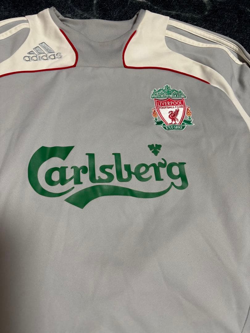 adidas リヴァプール　スウェットアンセムジャケットトレーナーウォームウエア