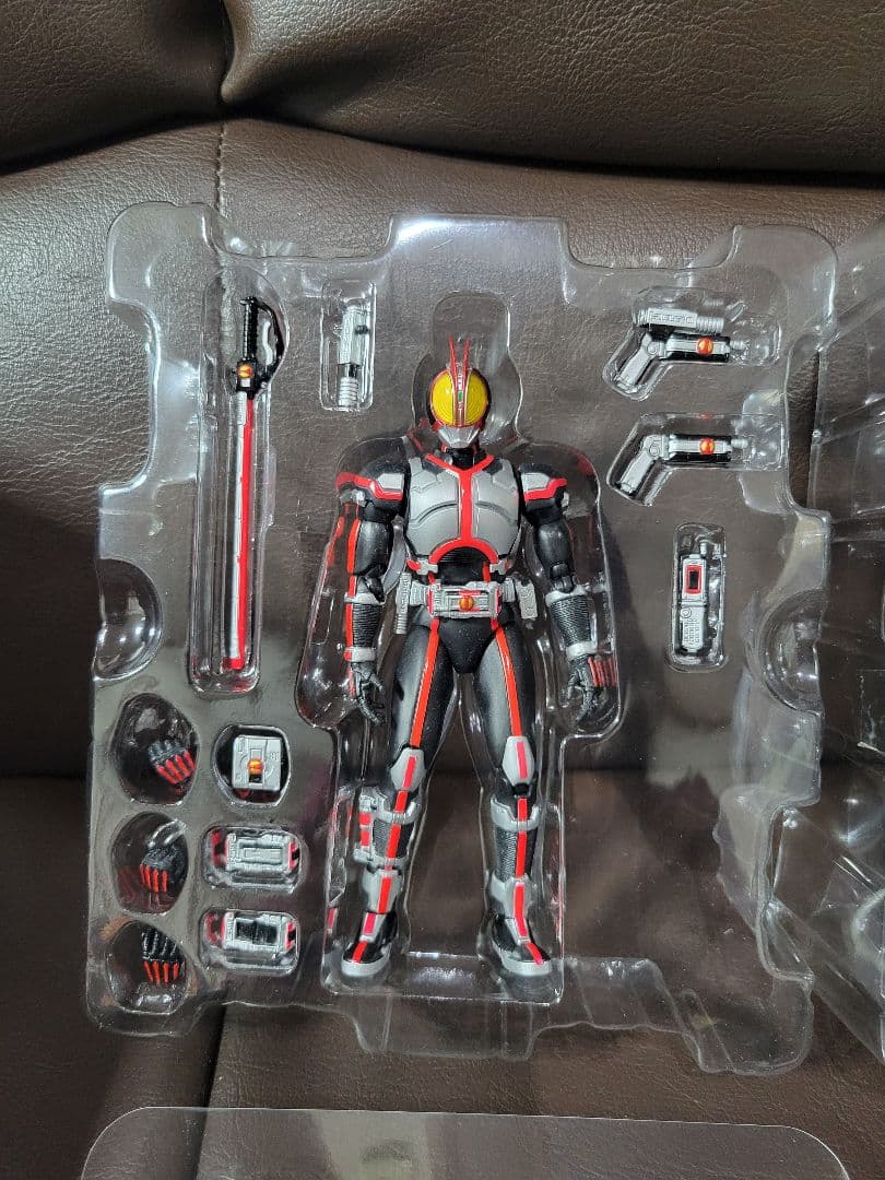 【引退品】s.h.figuarts　仮面ライダーファイズ