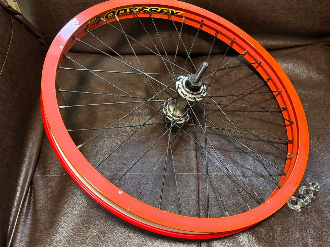 オデッセイ　フロントホイール　VANDERO ハブ使用