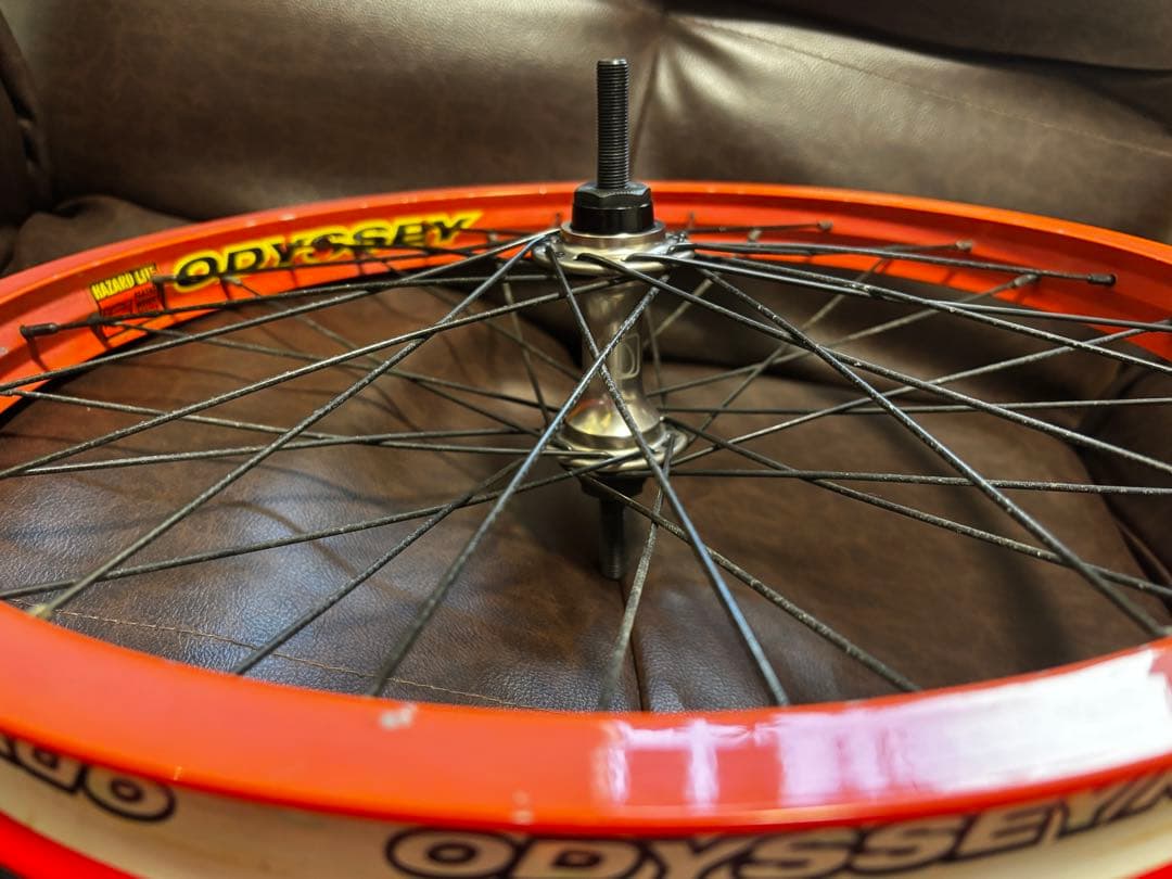 オデッセイ　フロントホイール　VANDERO ハブ使用