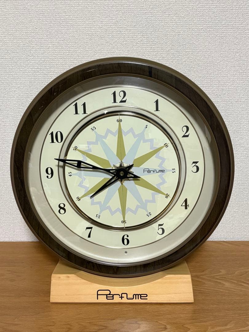 Perfume からくり時計　台座付き