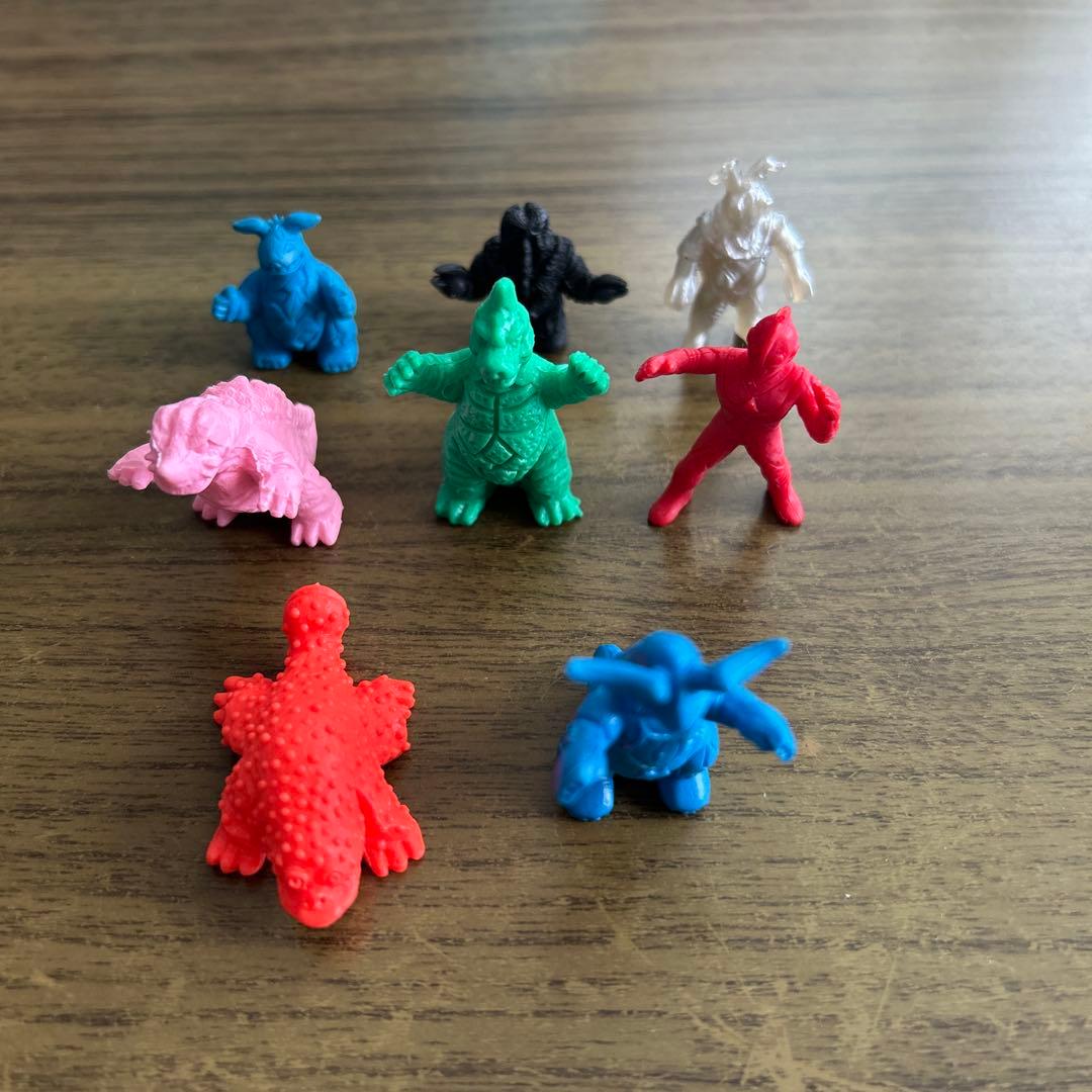 ウルトラマン 消しゴム フィギュア　8個セット