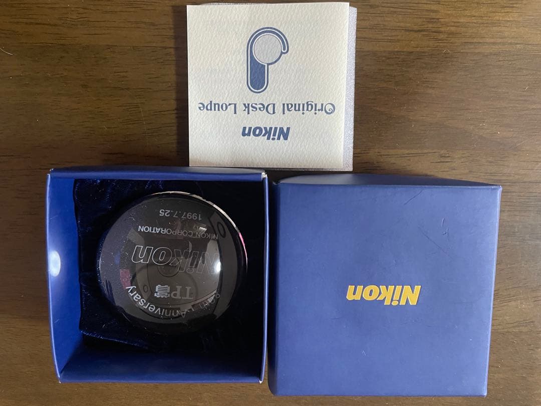 非売品 Nikon 80周年記念 ペーパーウェイト