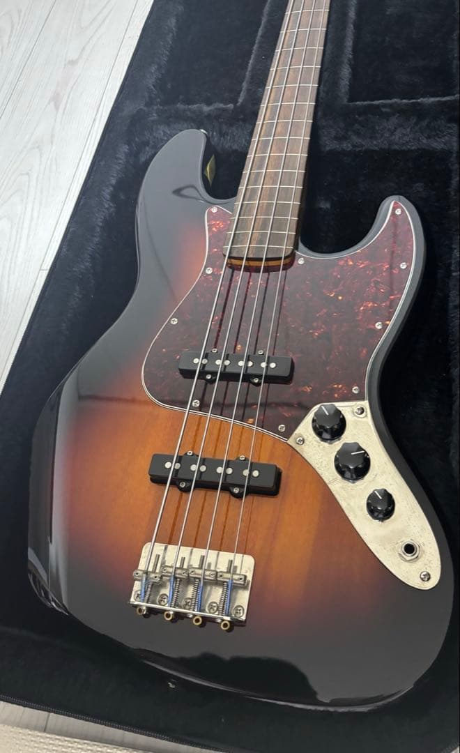 Squier by Fender Classic Vibe ’60sスクワイヤー