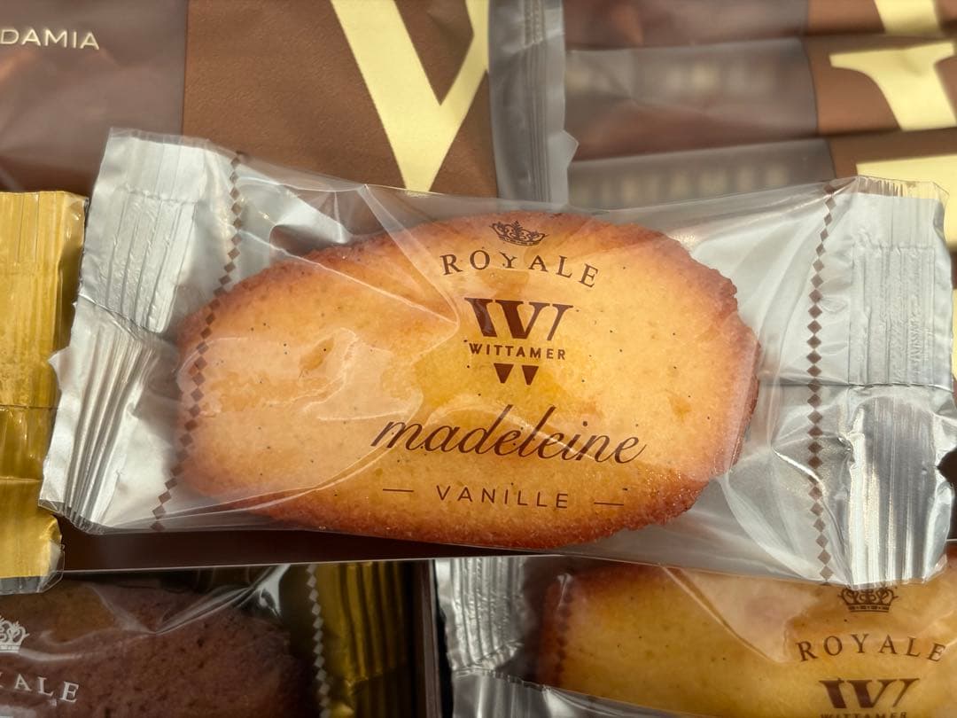 【ベルン】ミルフィーユ【ヨックモック】シガール他豪華スイーツおまとめ４点超お得❤︎