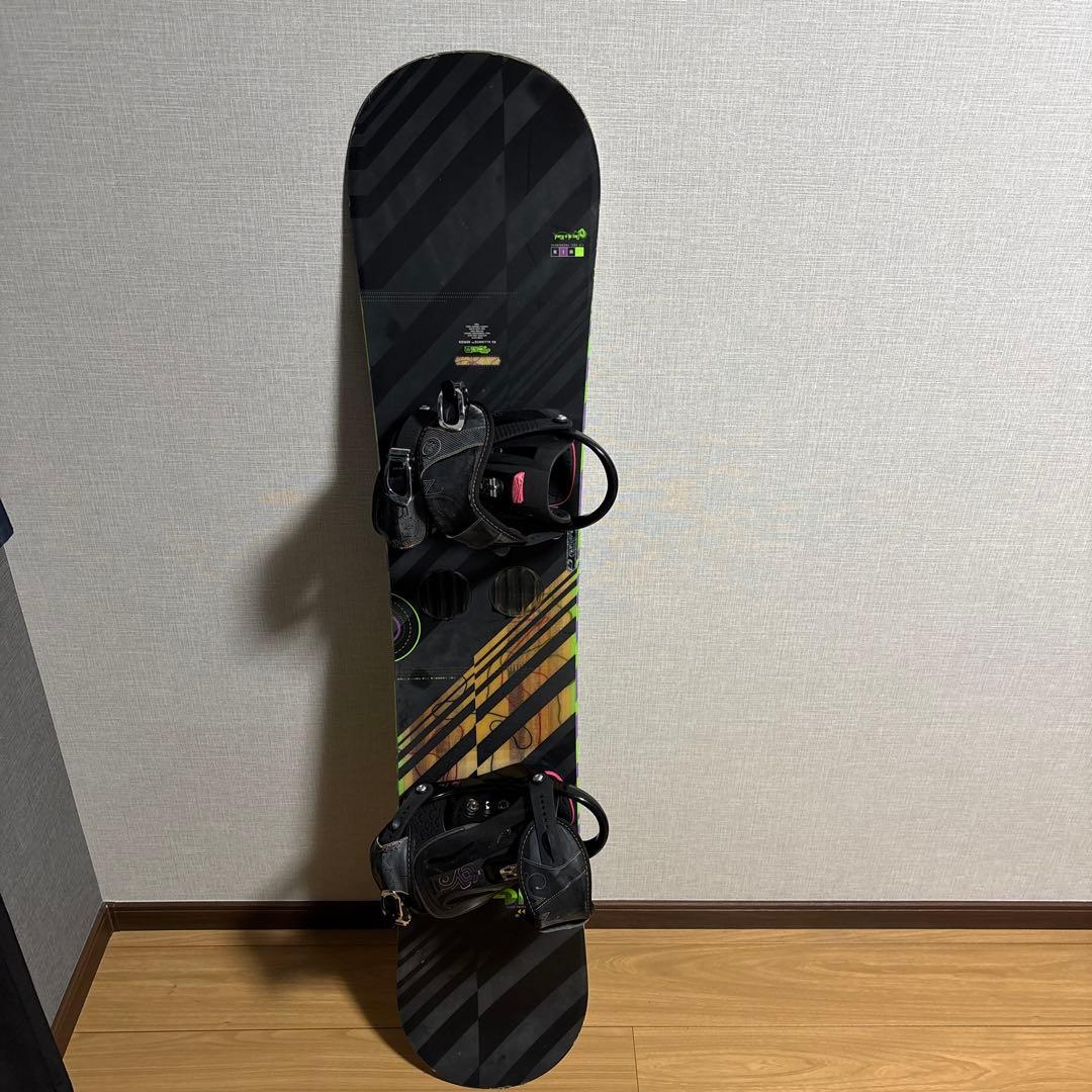 K2スノーボード ブラック/イエロー バインディング ワックス、ボードケース付き