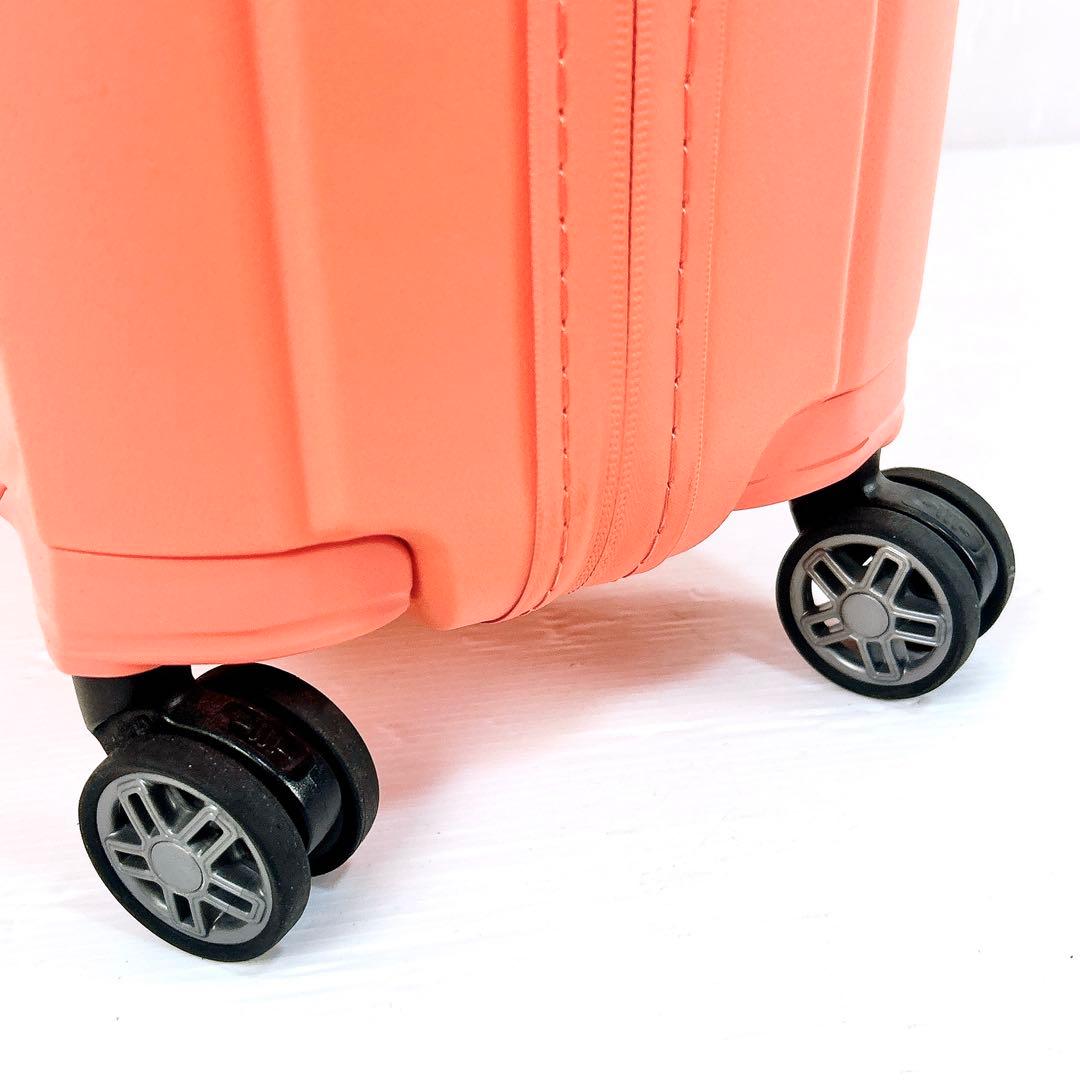 サムソナイト　ハイファイ　スピナー　スーツケース キャリーバッグ 機内持ち込み可