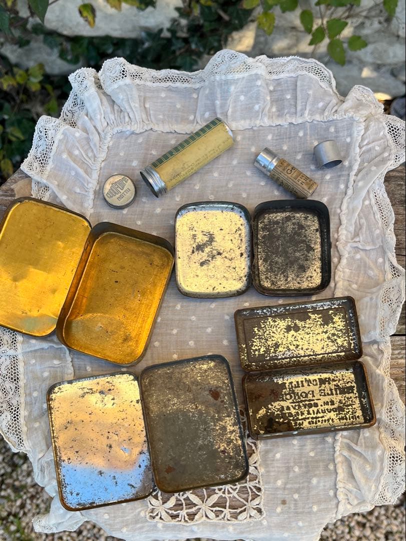 ◆フランスアンティーク｜希少100年前ティン缶ブリキアルミサビ小さいピルケース薬