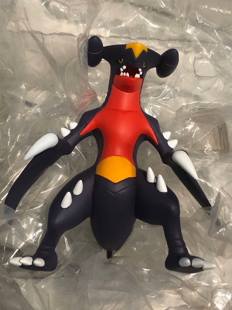 ポケモンスケールワールド シロナ　ガブリアス