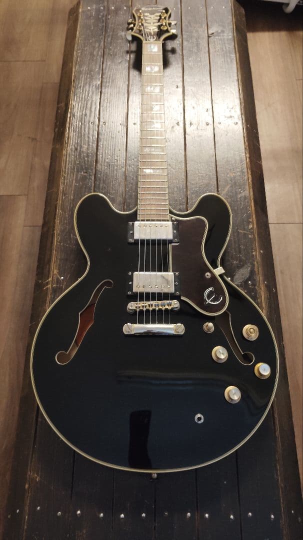 epiphone　Sheraton-Ⅱ Pro EB　セミアコ