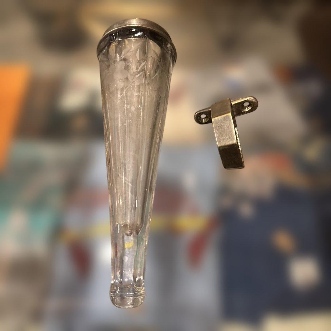 アンティーク　フラワーベース　ガラス製