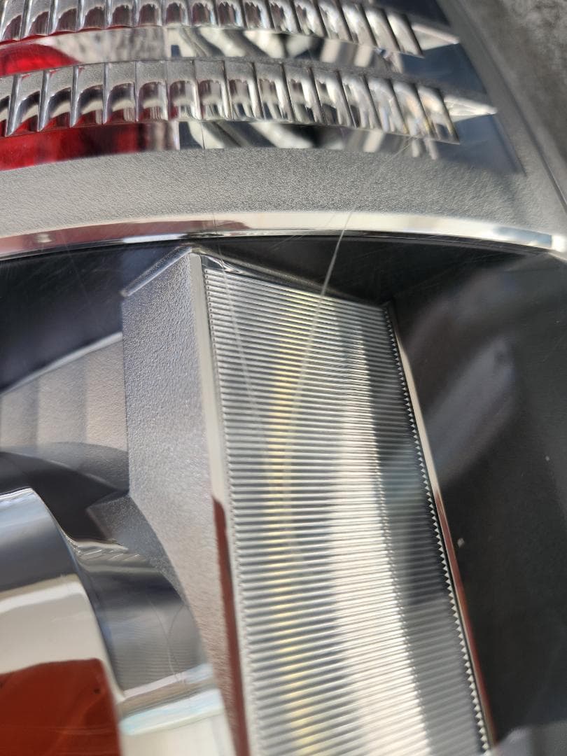 ヴォクシーZRR70　テールランプセット