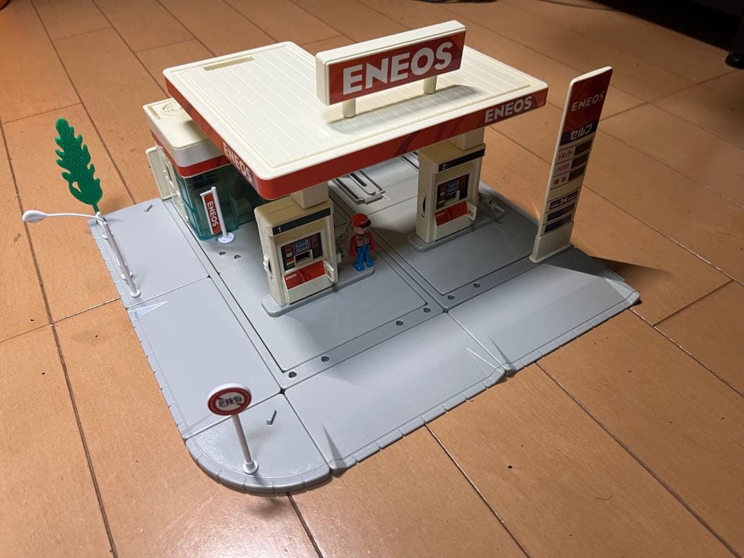 トミカタウン 7点セット トミカ3台付き