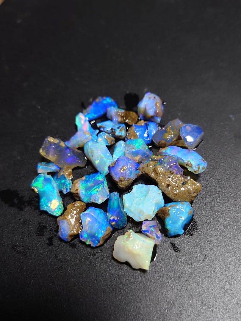 エチオピア　チョーク　オパール原石 詰合わせ　鉱物　標本　約10g分50CT近く