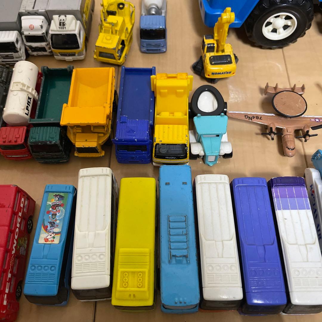 トミカまとめ売り　働く車　70台＋トラック