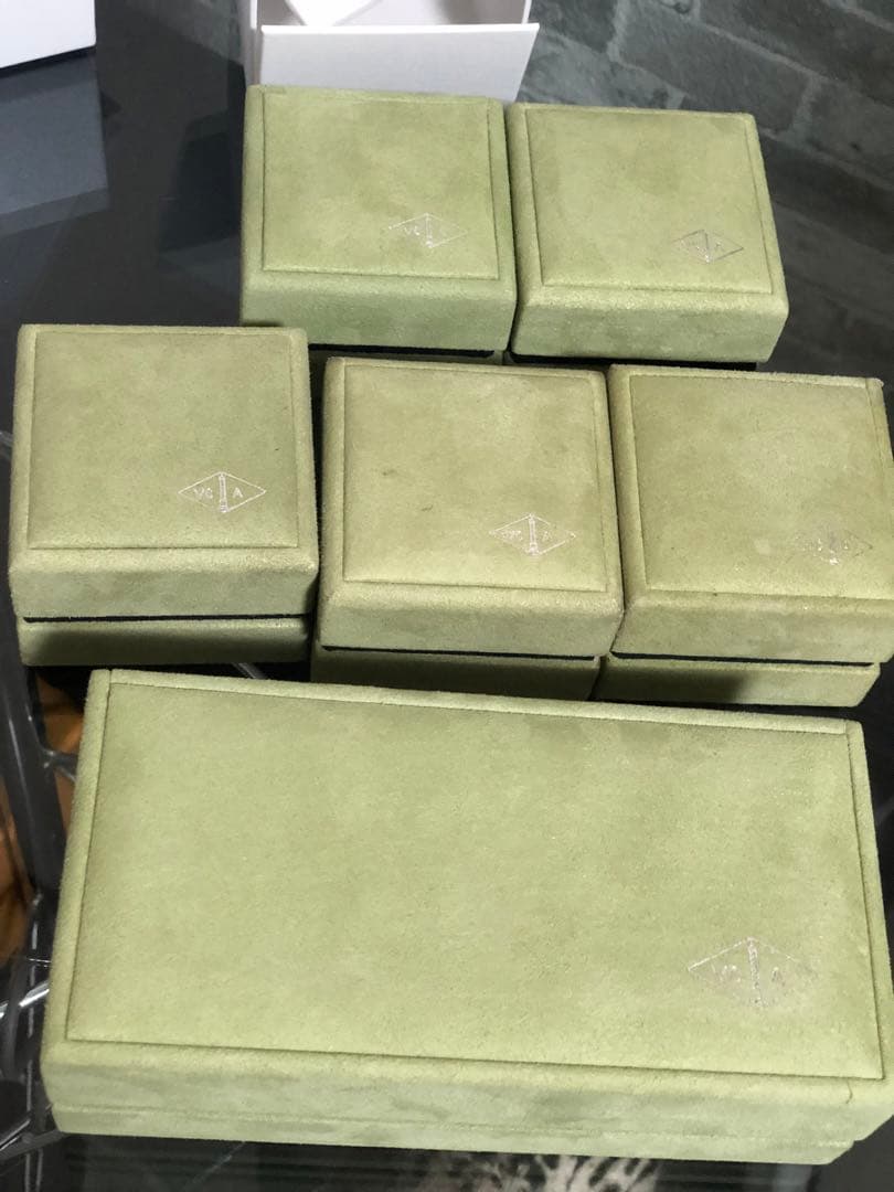 ヴァンクリーフ＆アーペル　アクセサリーケース　ピアスケース　ブレスレットケース等