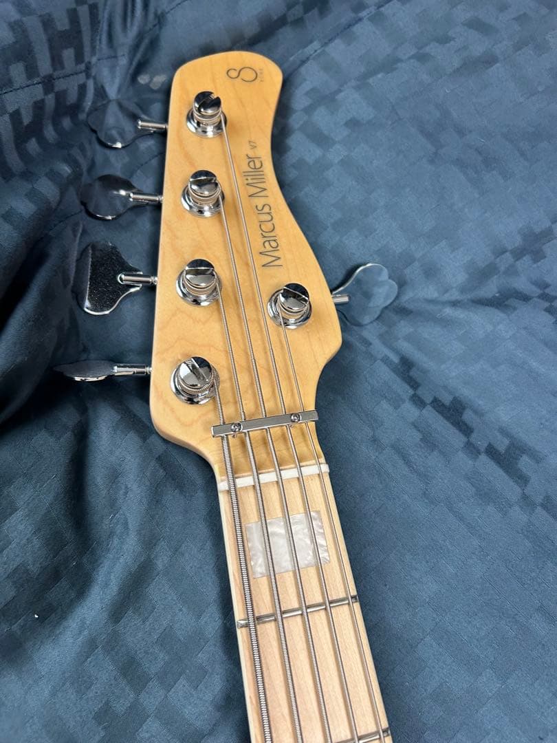 ベース Sire V7 ASH REISSUE (Natural Satin)