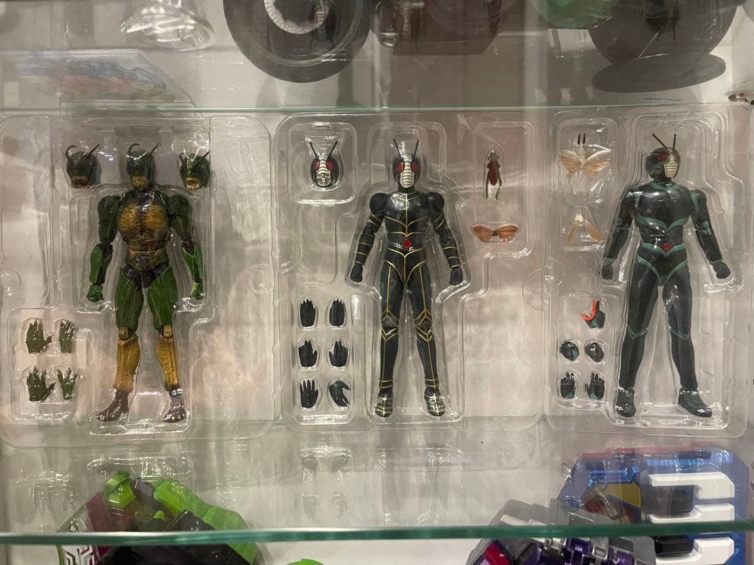 フィギュアーツ　ネオライダーセット