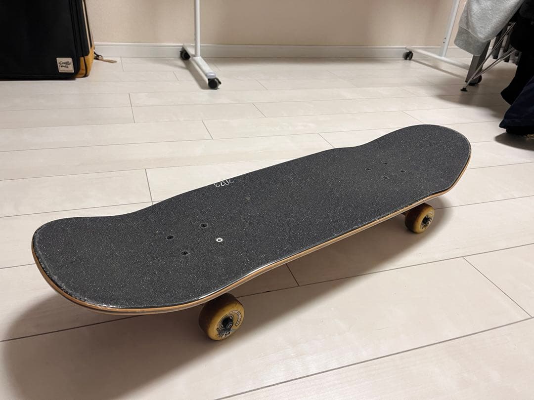 Santa Cruz Dresser スケートボード