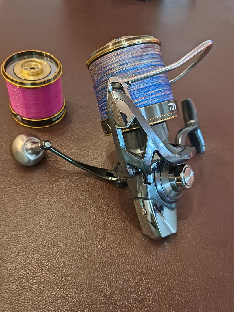 [状態良]ダイワ 21サーフベーシア45QD RCSサーフスプール付きゴメクサス