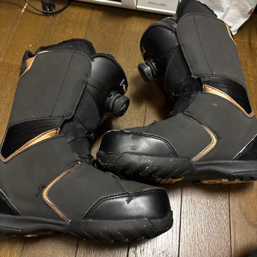 SPACE WEATER K2スノーボードブーツ ブラック子供用！