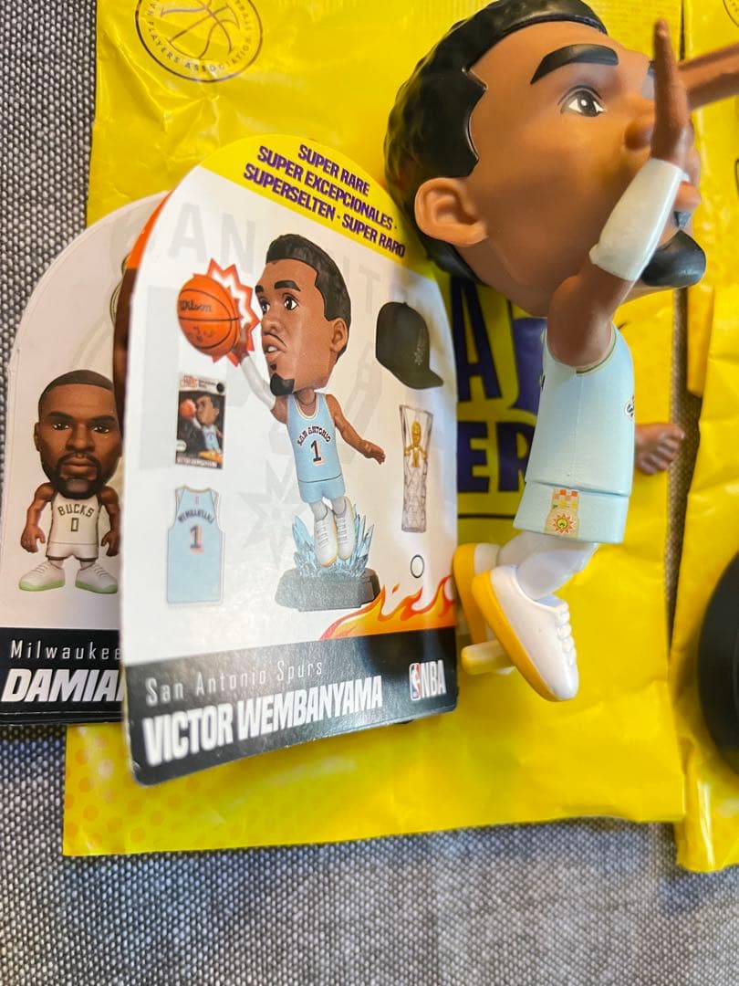 NBA BALLERS シリーズ2 SRレア　 ビクター　ウェンバンヤマ