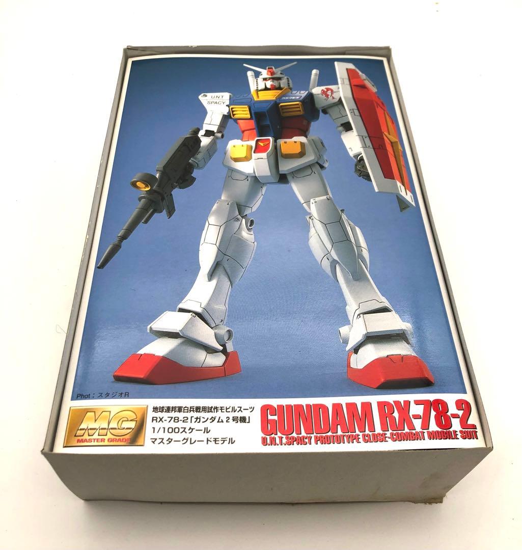 R ガンプラ セットMS-06 ZAKU II & RX-78-2