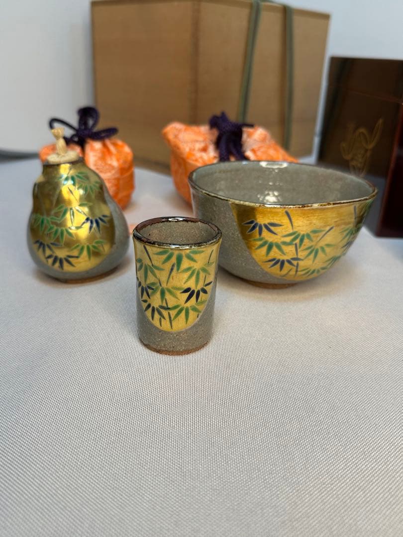 茶道具　茶箱　平安祥雲　四君子蒔絵