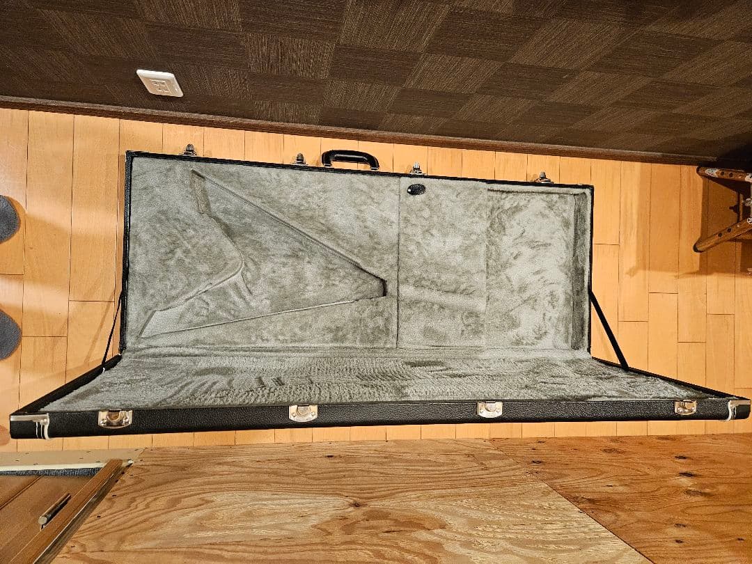 希少　LTD / Vulture Black Satin Lefty