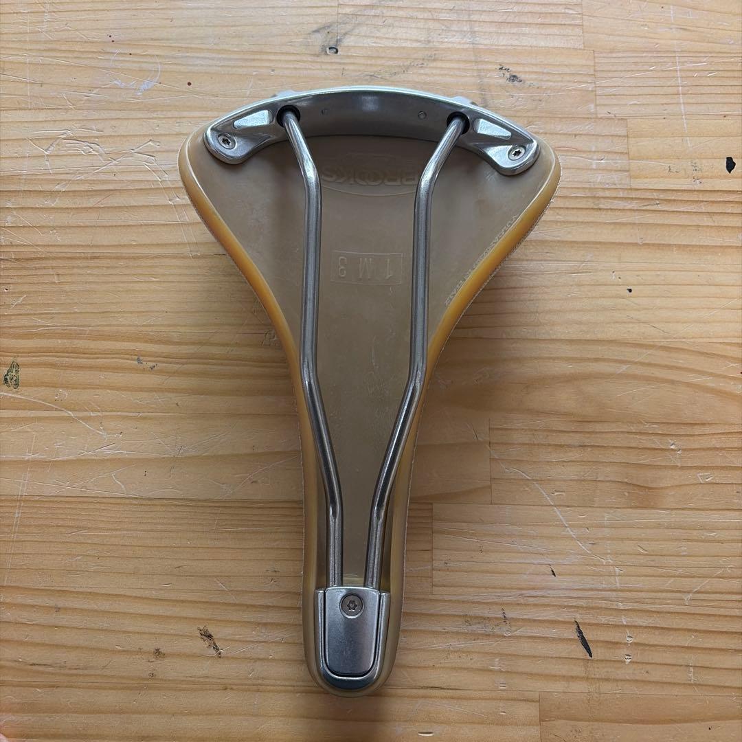 Brooks カンビウム　ナチュラル　C17