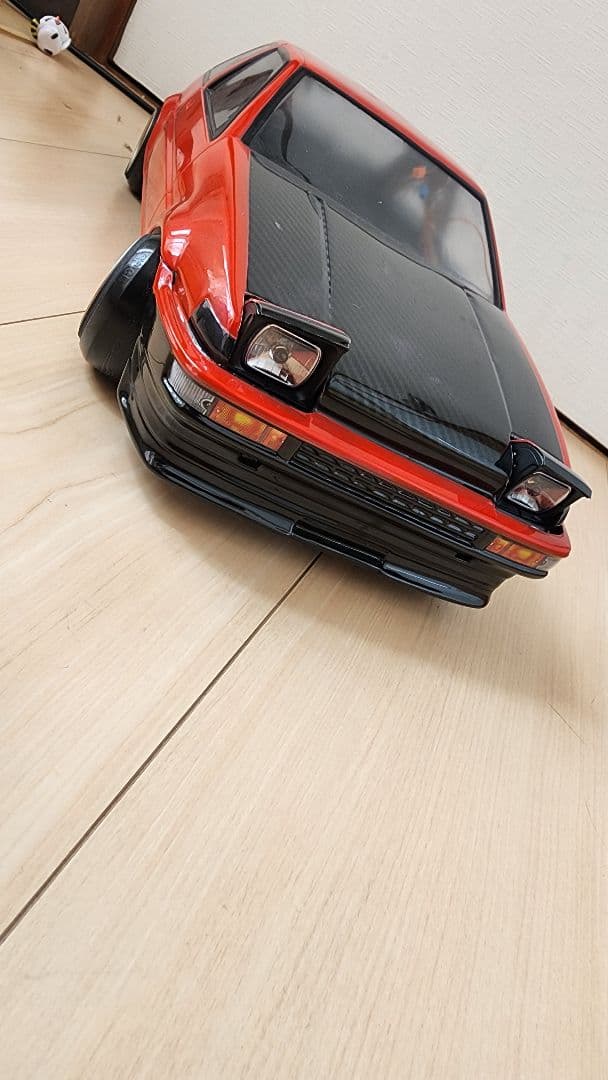 ず*い様 AE86 1/10ボディ 電動開閉リトラキット付き