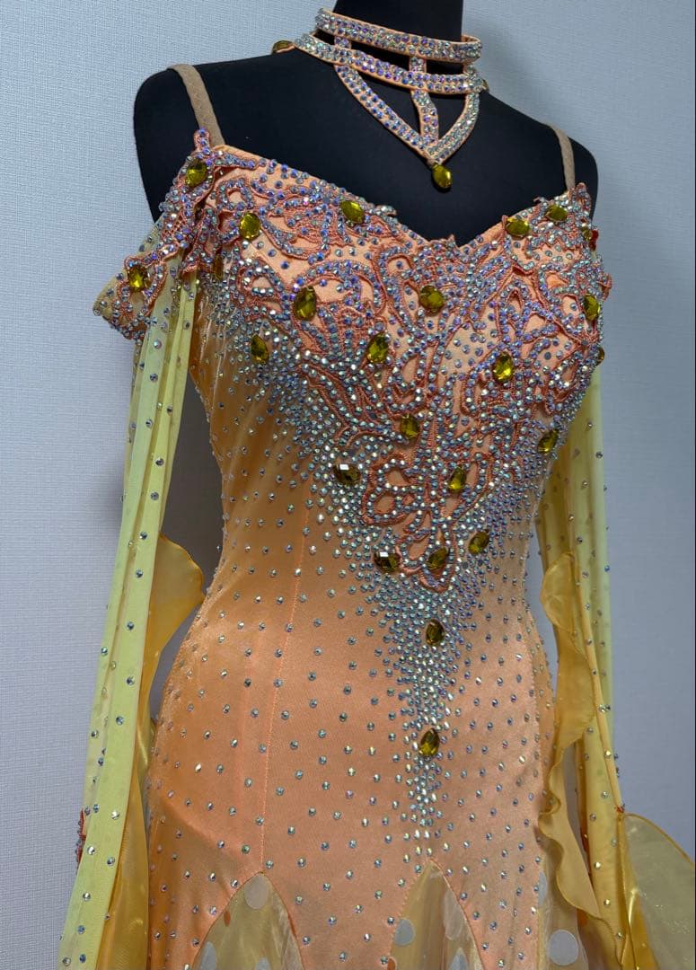 【処分価格・未使用品】社交ダンスドレス　デモ用ドレス　競技用　ソシアルダンス