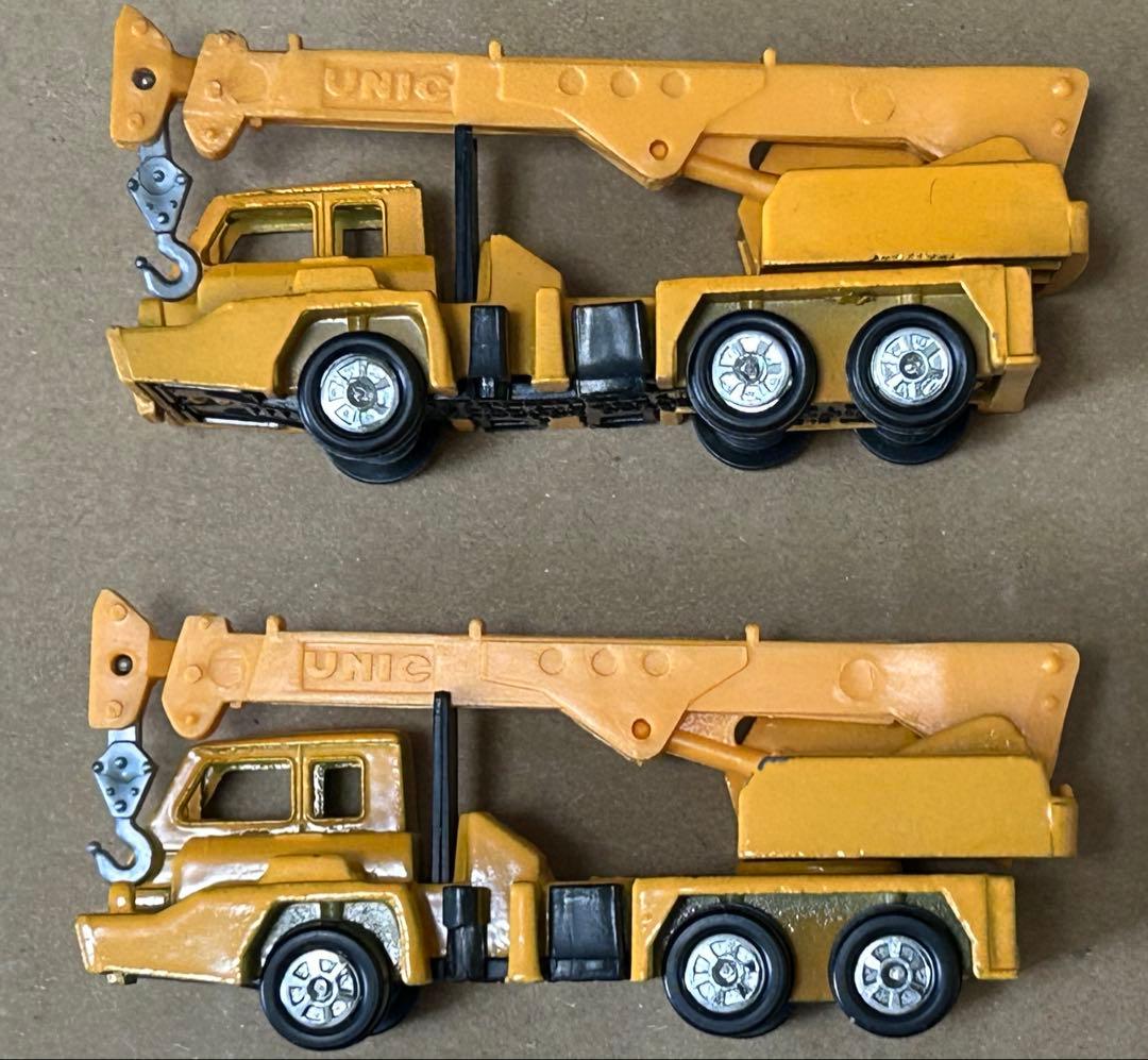 トミカ UDユニックトラッククレーン 2台セット