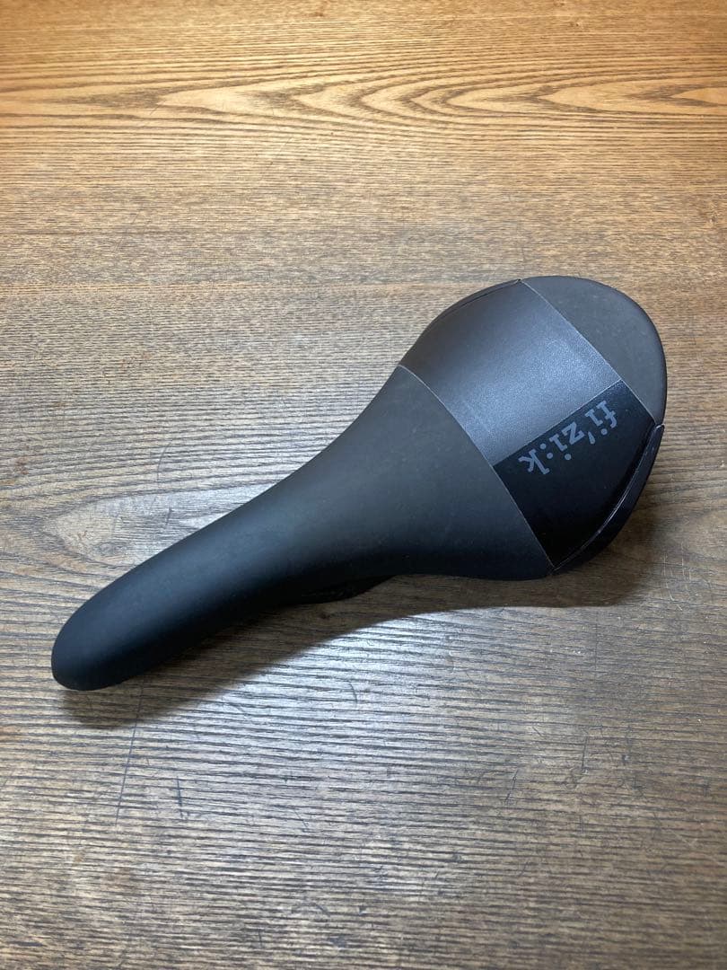 ■fi'zi:k：ALIANTE R1 サドル