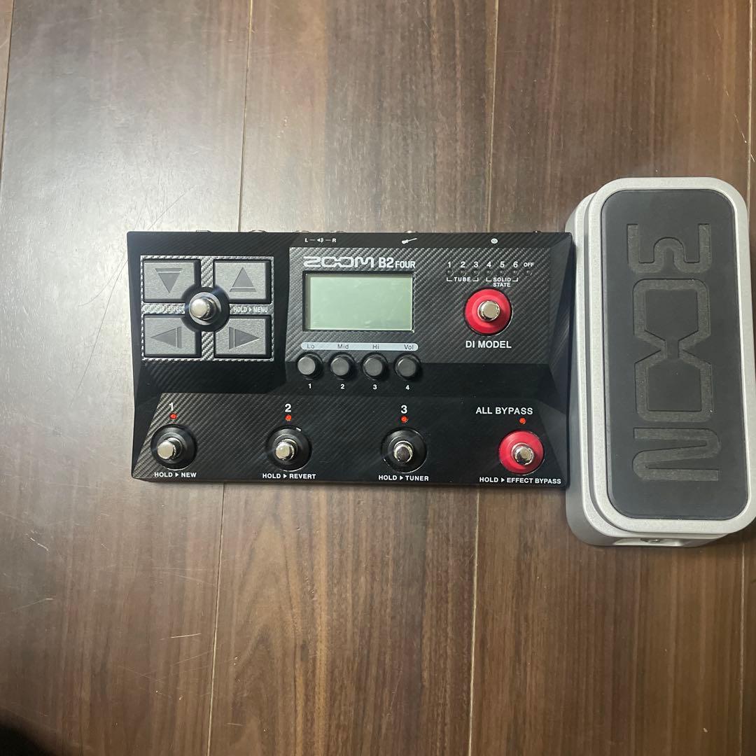 ZOOM B2 Four ベースエフェクター　値下げ交渉可