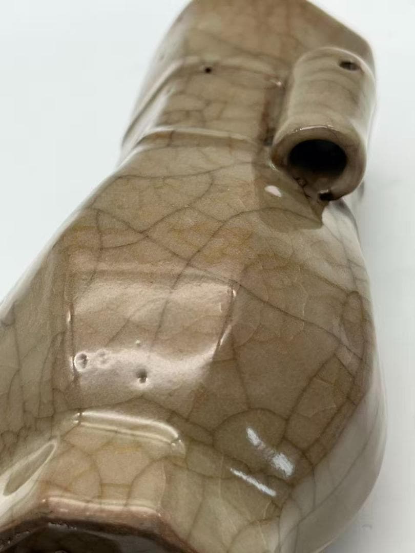 南宋時代 青磁 南宋官窯 米色青磁瓶 貫耳瓶 【旧家蔵出し】希少貴重(A-86)