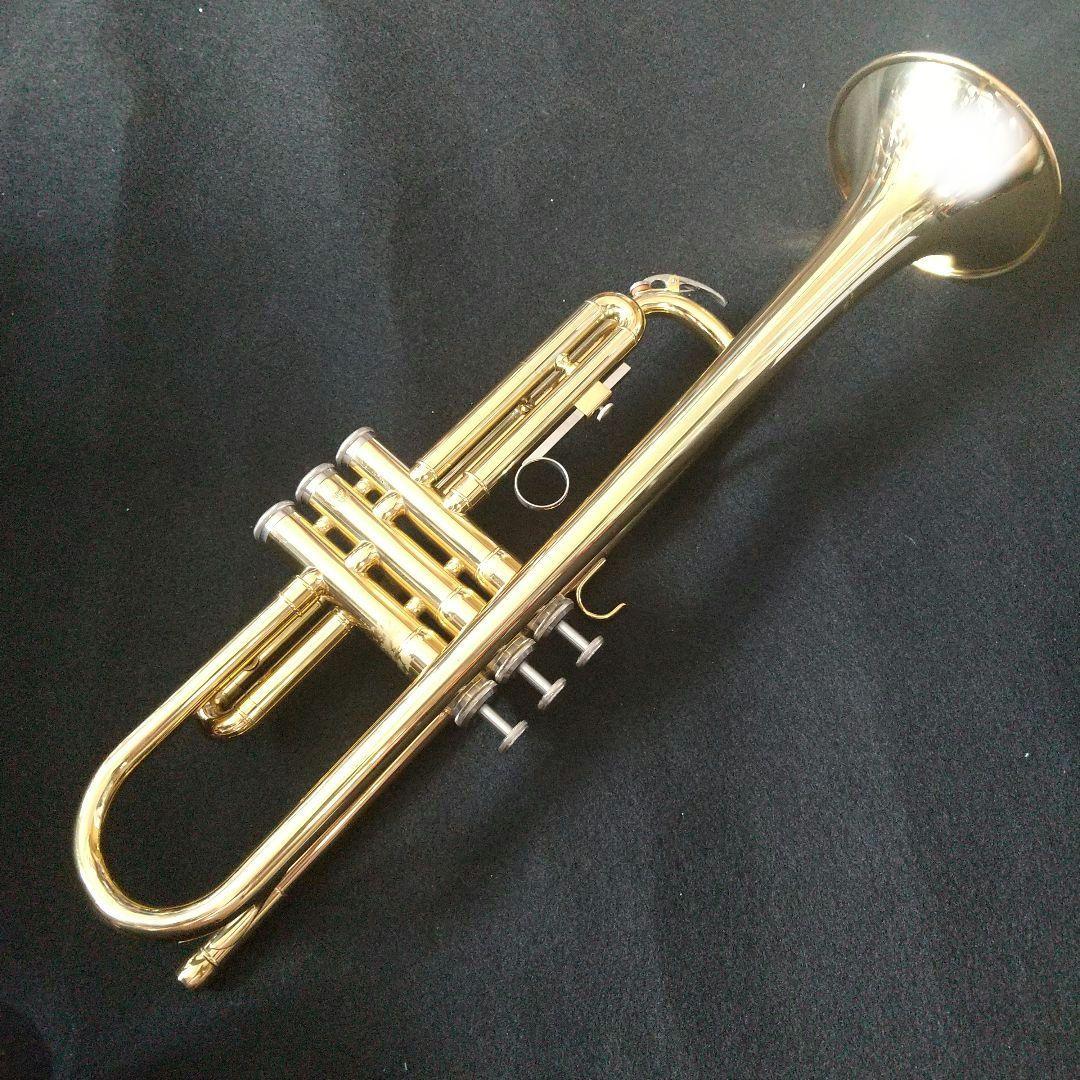 ヤマハトランペット 「YTR-1335」ゴールドラッカー仕様。美品