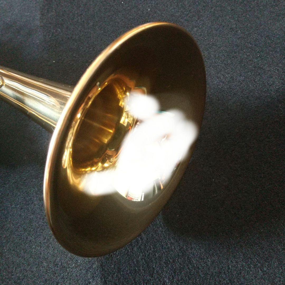 ヤマハトランペット 「YTR-1335」ゴールドラッカー仕様。美品