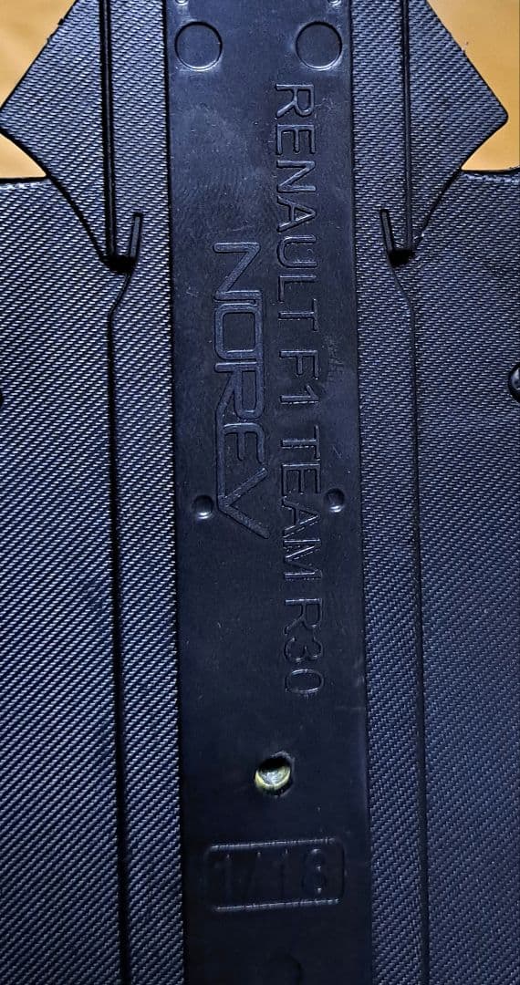 Renault F1カー ミニカー 1:18スケール