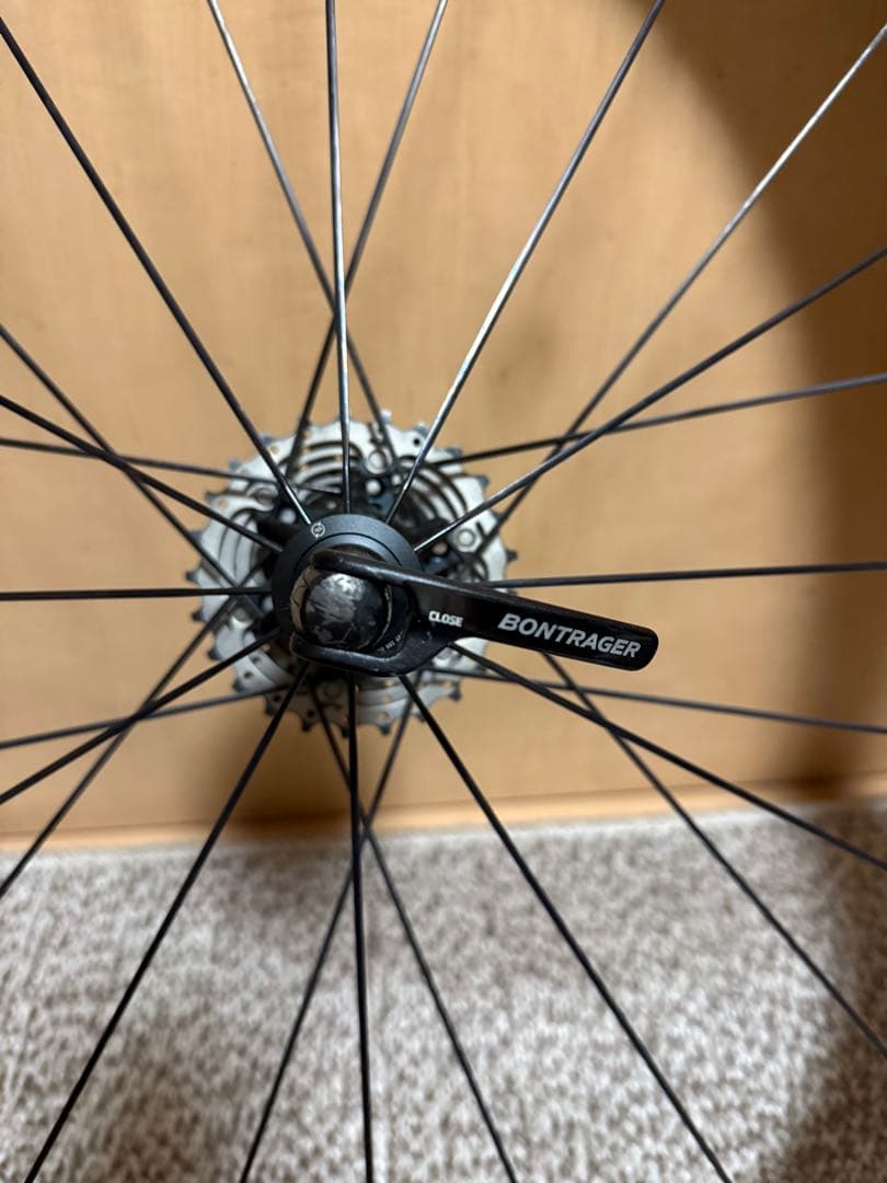 Bontrager Aeolus XXX 4 TLR Clincher ホイール