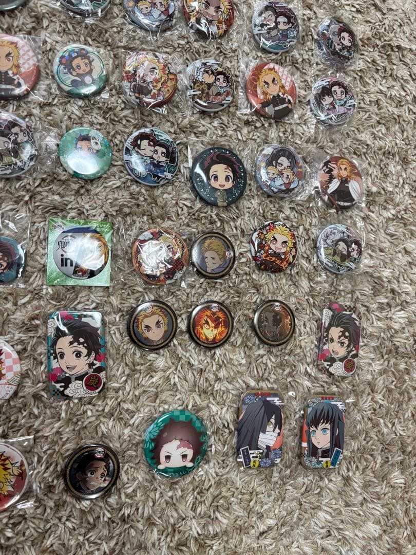 鬼滅の刃　缶バッジ　グッズ　まとめ売り