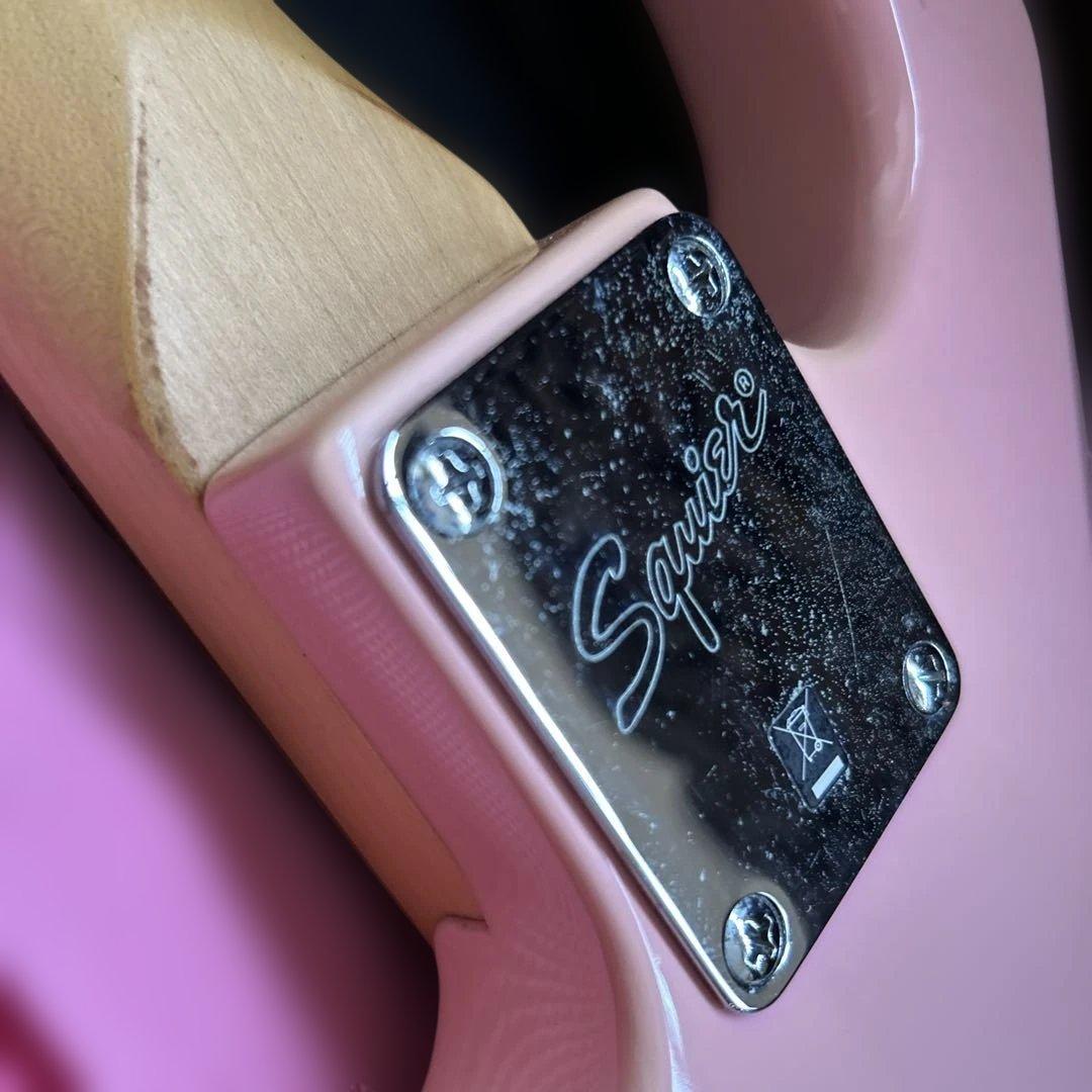 スクワイヤー Hello Kitty エレキギター