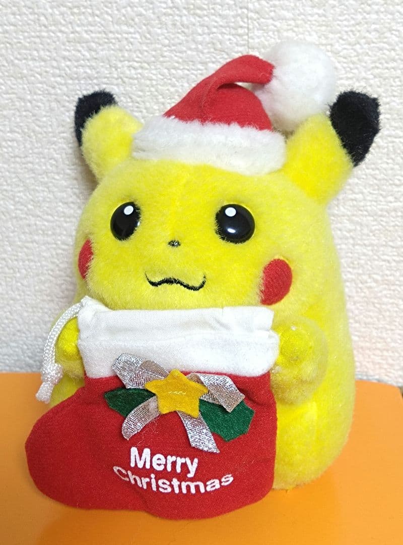 ポケモン 初期ピカチュウ ぬいぐるみ クリスマス TOMY