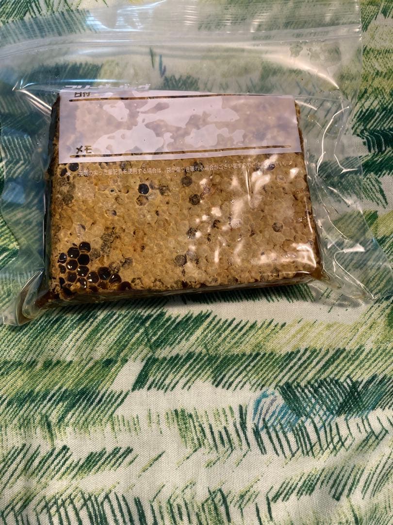 あやたん　ニホンミツバチ　巣蜜　コムハニ　935g